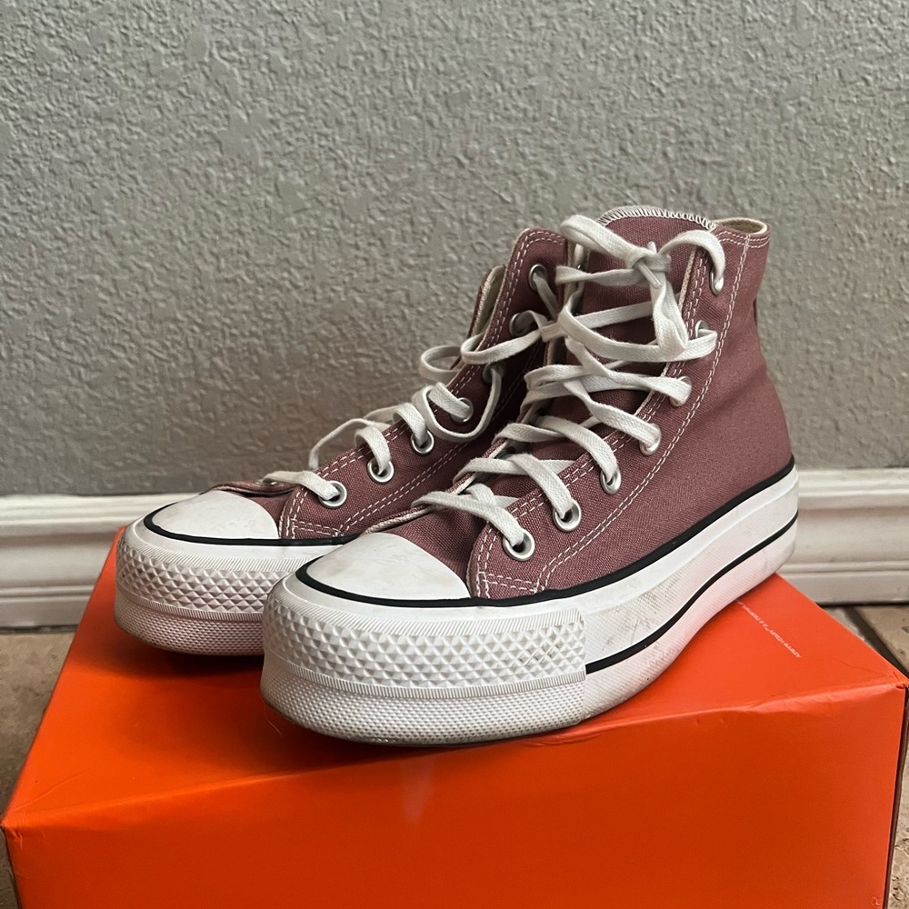 Converse Women's Chuck Taylor All-Star Platform Lift High Top Shoes